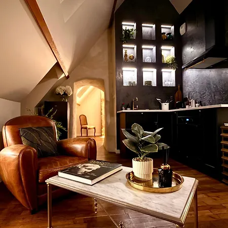 Peregrine House, Elegant Apartment, Historic Centre Of Valognes