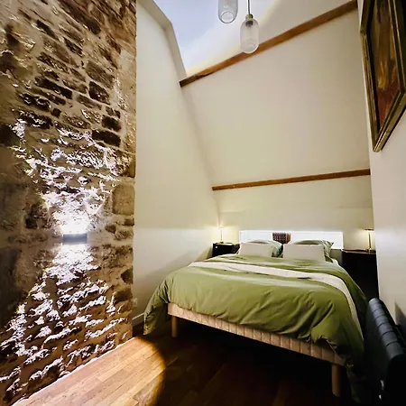 Peregrine House, Elegant Apartment, Historic Centre Of